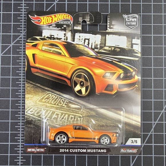 MATTEL HOT WHEELS PREMIUM 2019 CAR CULTURE CRUISE BOULEVARD - Picture 4 of 7